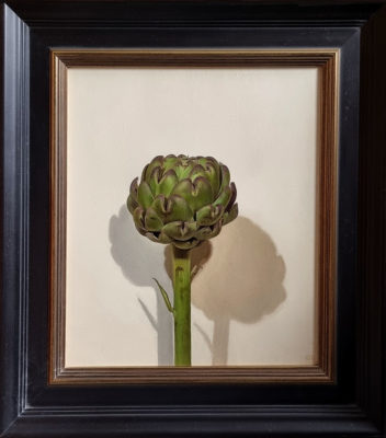 Sian Hopkinson at Norton Way Gallery, Hertfordshire. This original artwork by British artist, Sian Hopkinson is painted in oils. It depicts a snlge stemmed artichoked. This original painting is framed in a dark black brown frame with a gold slip.