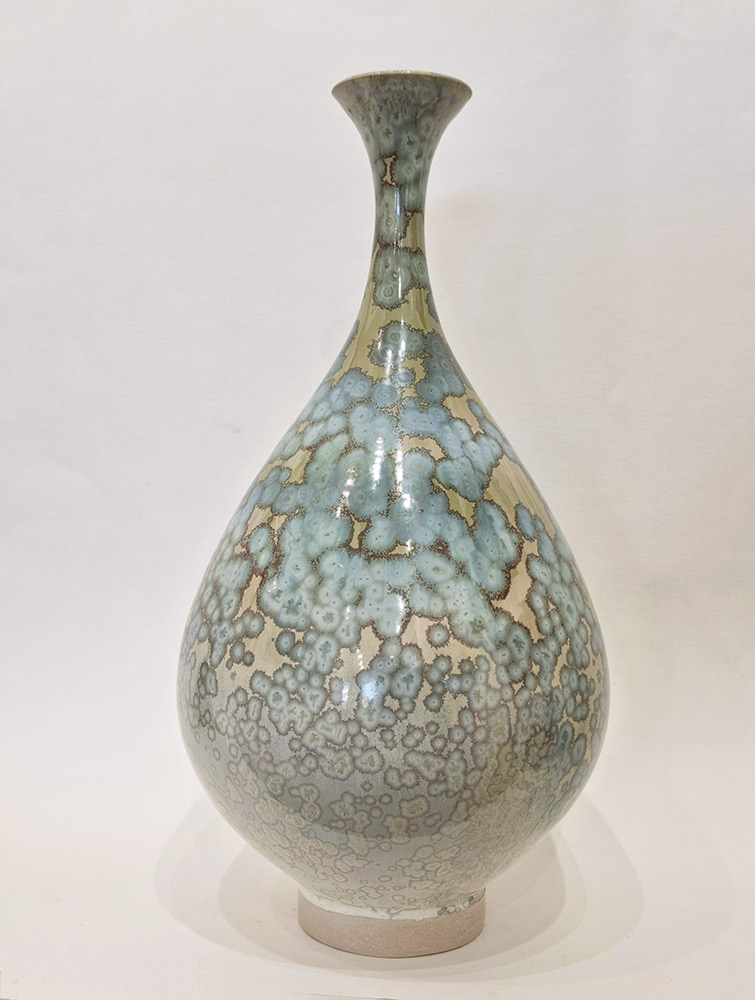 Nicholas Howard at Norton Way Gallery. Nicholas Howard Ceramics at Norton Way Gallery. Nicholas Howard ceramics in stoneware and porcelain.