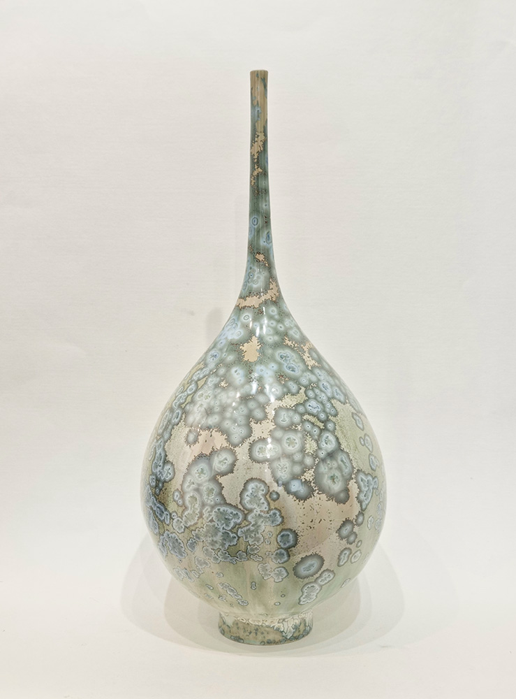 Nicholas Howard at Norton Way Gallery. Nicholas Howard Ceramics at Norton Way Gallery. Nicholas Howard ceramics in stoneware and porcelain.