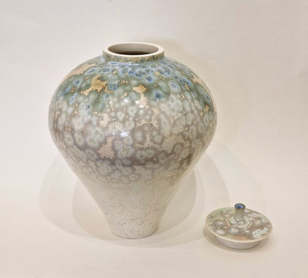 Nicholas Howard at Norton Way Gallery. Nicholas Howard Ceramics at Norton Way Gallery. Nicholas Howard ceramics in stoneware and porcelain.